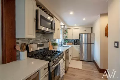 1014 Crescent Street NE, Grand Rapids, MI 49503 - Photo 10