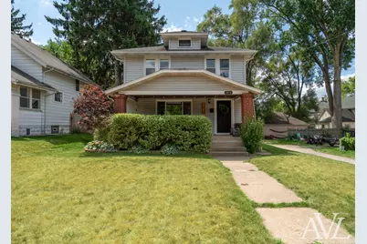 1014 Crescent Street NE, Grand Rapids, MI 49503 - Photo 1