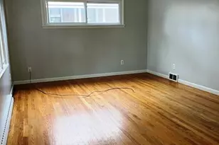 222 N 3rd Ave, Big Rapids, MI 49307 - Photo 8