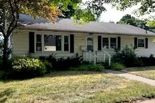 222 N 3rd Ave, Big Rapids, MI 49307 - Photo 1