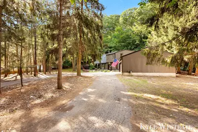 6093 Ridgeview Drive, Norton Shores, MI 49441 - Photo 46