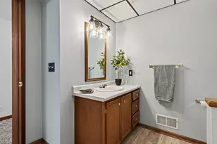 217 Parkside Dr, Zeeland, MI 49464 - Photo 24