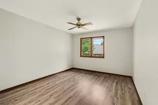 217 Parkside Dr, Zeeland, MI 49464 - Photo 14