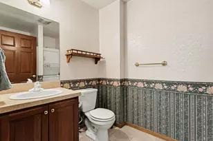 217 Parkside Dr, Zeeland, MI 49464 - Photo 18
