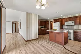 217 Parkside Dr, Zeeland, MI 49464 - Photo 12