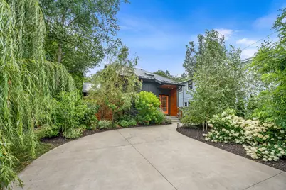 841 Holland Street, Saugatuck, MI 49453 - Photo 2