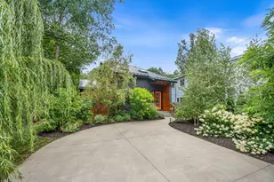 841 Holland St, Saugatuck, MI 49453 - Photo 2