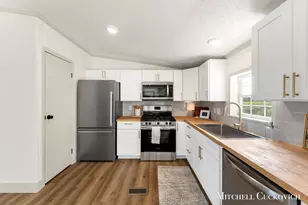 7110 W 44th St, Fremont, MI 49412 - Photo 8