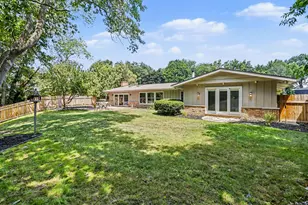 4414 Tanglewood Trail, Saint Joseph, MI 49085 - Photo 2