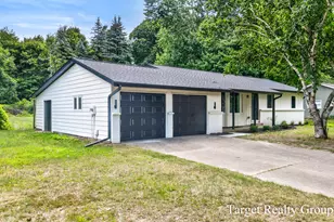 11648 Woodgate Dr NW, Grand Rapids, MI 49534 - Photo 44