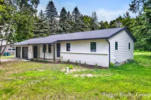 11648 Woodgate Dr NW, Grand Rapids, MI 49534 - Photo 2