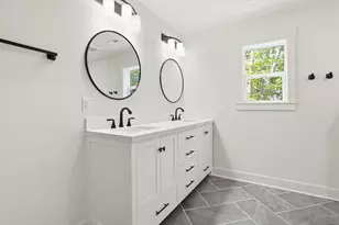 453 Sunset Pkwy, South Haven, MI 49090 - Photo 22