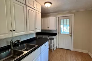 211 Mardell Pl SW, Grand Rapids, MI 49504 - Photo 6