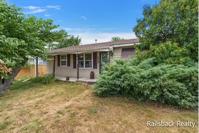 558 S Union Street, Sparta, MI 49345 - Photo 4