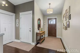 12569 Canterbury Ct, Grand Haven, MI 49417 - Photo 4