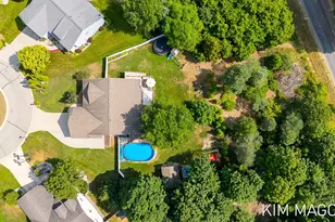 12569 Canterbury Ct, Grand Haven, MI 49417 - Photo 36