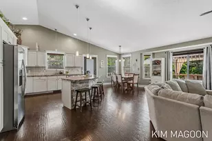 12569 Canterbury Ct, Grand Haven, MI 49417 - Photo 6
