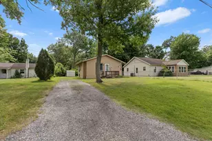 70324 Fairfield Dr, Edwardsburg, MI 49112 - Photo 10