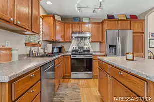 362 Sand Castle Dr, Holland, MI 49424 - Photo 24