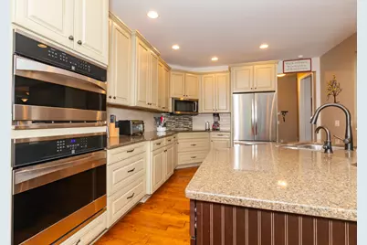 8904 Oakland Hills Circle, Portage, MI 49024 - Photo 14