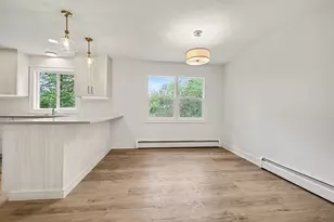 4043 Clearview St NE, Grand Rapids, MI 49546 - Photo 12