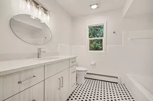 4043 Clearview St NE, Grand Rapids, MI 49546 - Photo 16