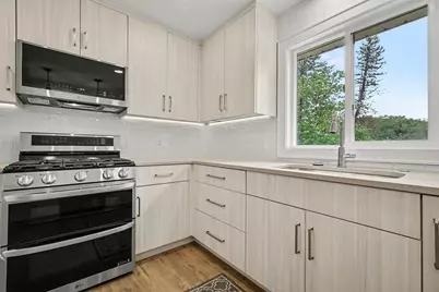 4043 Clearview Street NE, Grand Rapids, MI 49546 - Photo 14
