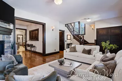 426 Lafayette Avenue SE, Grand Rapids, MI 49503 - Photo 2
