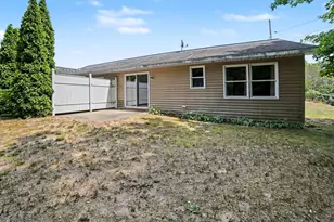 218 Devonwood Dr, Shelby, MI 49455 - Photo 14