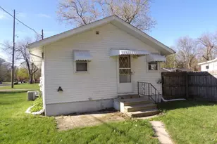 39 Troy St, Battle Creek, MI 49037 - Photo 2