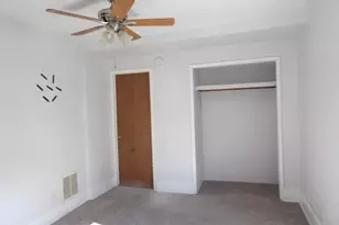 39 Troy St, Battle Creek, MI 49037 - Photo 6