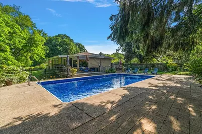 5236 Wilshire Terrace, Saint Joseph, MI 49085 - Photo 2