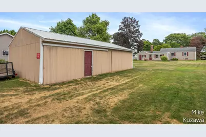 3901 Suburban Shores Drive NE, Grand Rapids, MI 49525 - Photo 30