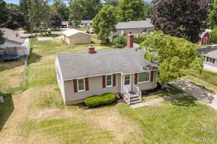 3901 Suburban Shores Dr NE, Grand Rapids, MI 49525 - Photo 1