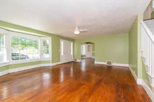 1112 Washburn Ave, Kalamazoo, MI 49048 - Photo 4