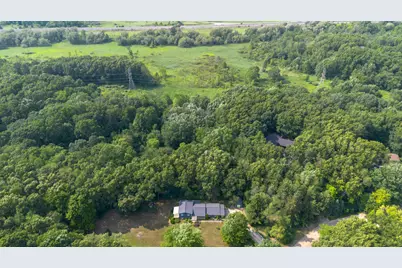 3950 Queen Oaks Drive, Chelsea, MI 48118 - Photo 4