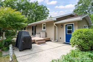9665 Black Oak Dr, Lowell, MI 49331 - Photo 12
