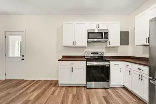 112 S Irving St, Greenville, MI 48838 - Photo 8