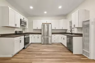 112 S Irving St, Greenville, MI 48838 - Photo 6