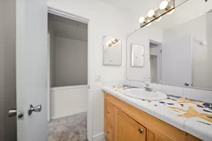690 Peninsula Ct, Ann Arbor, MI 48105 - Photo 24