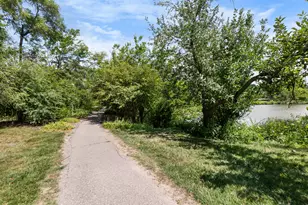 690 Peninsula Ct, Ann Arbor, MI 48105 - Photo 50