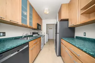 690 Peninsula Ct, Ann Arbor, MI 48105 - Photo 20
