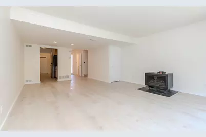 690 Peninsula Court, Ann Arbor, MI 48105 - Photo 14