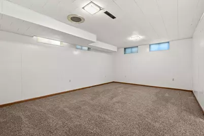 907 East Street, Three Rivers, MI 49093 - Photo 24