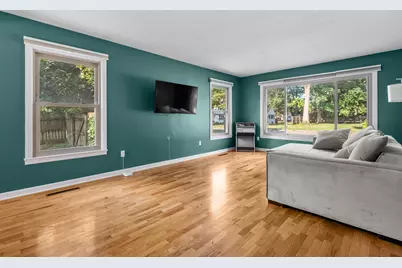 907 East Street, Three Rivers, MI 49093 - Photo 4