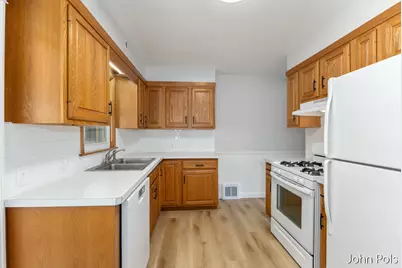 247 43rd Street SW, Grand Rapids, MI 49548 - Photo 6