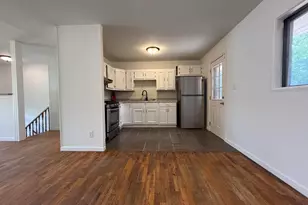 202 Viking Dr, Battle Creek, MI 49017 - Photo 6