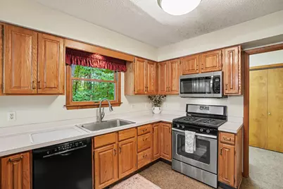 16137 Comstock Street, Grand Haven, MI 49417 - Photo 10
