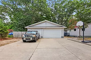 290 Eric Ave, Norton Shores, MI 49444 - Photo 22