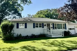 2397 Blodgett St, Muskegon, MI 49441 - Photo 2